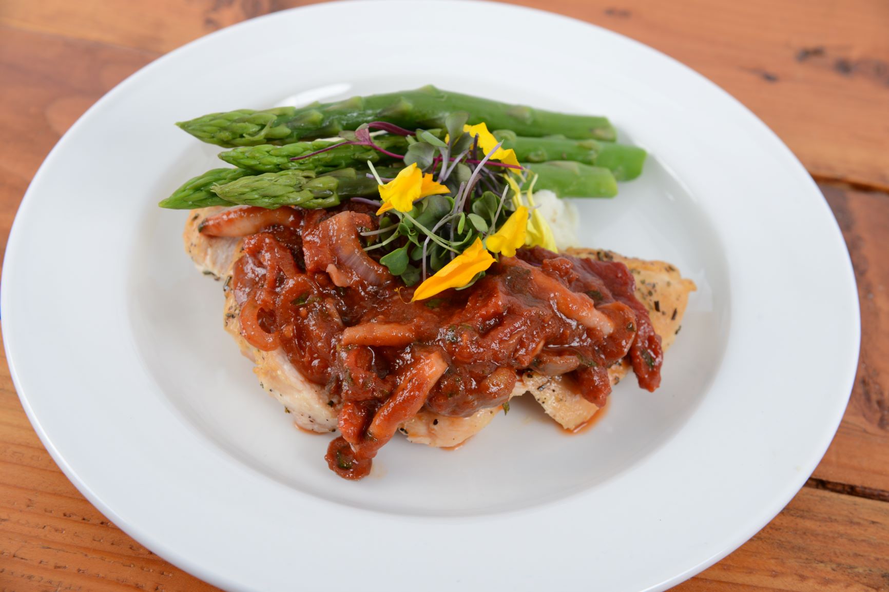 Pan Roasted Herb Chicken Breast w Sauce Chasseur